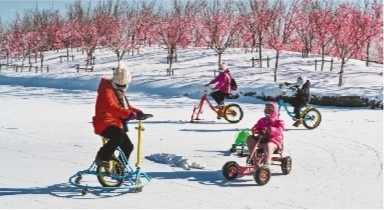 盘锦:嬉冰雪 赏民俗