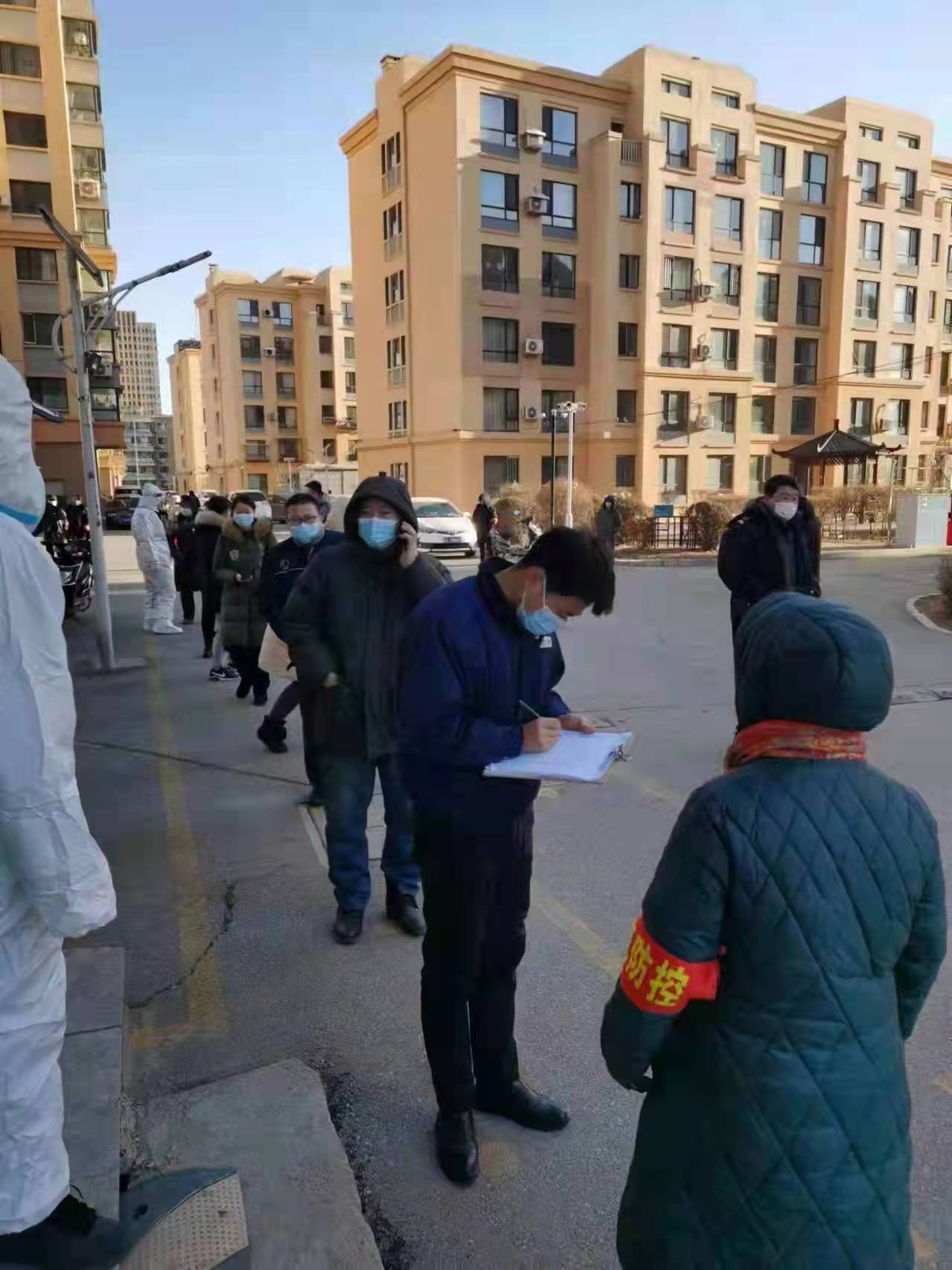 虎石台街道这些志愿者的身影成了春天最美风景